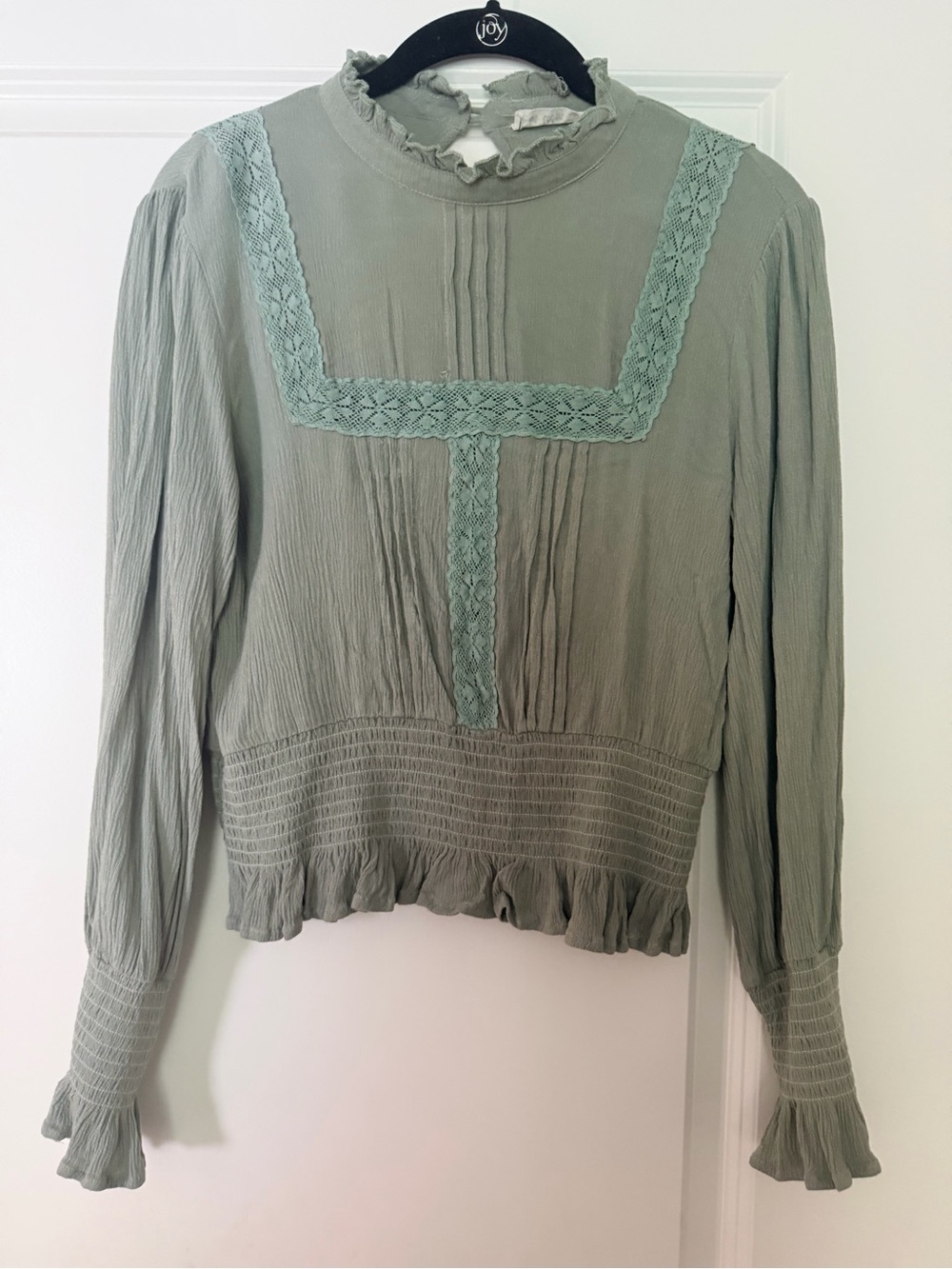 Women's Sage Lace-Trim Ruffled Neck Blouse